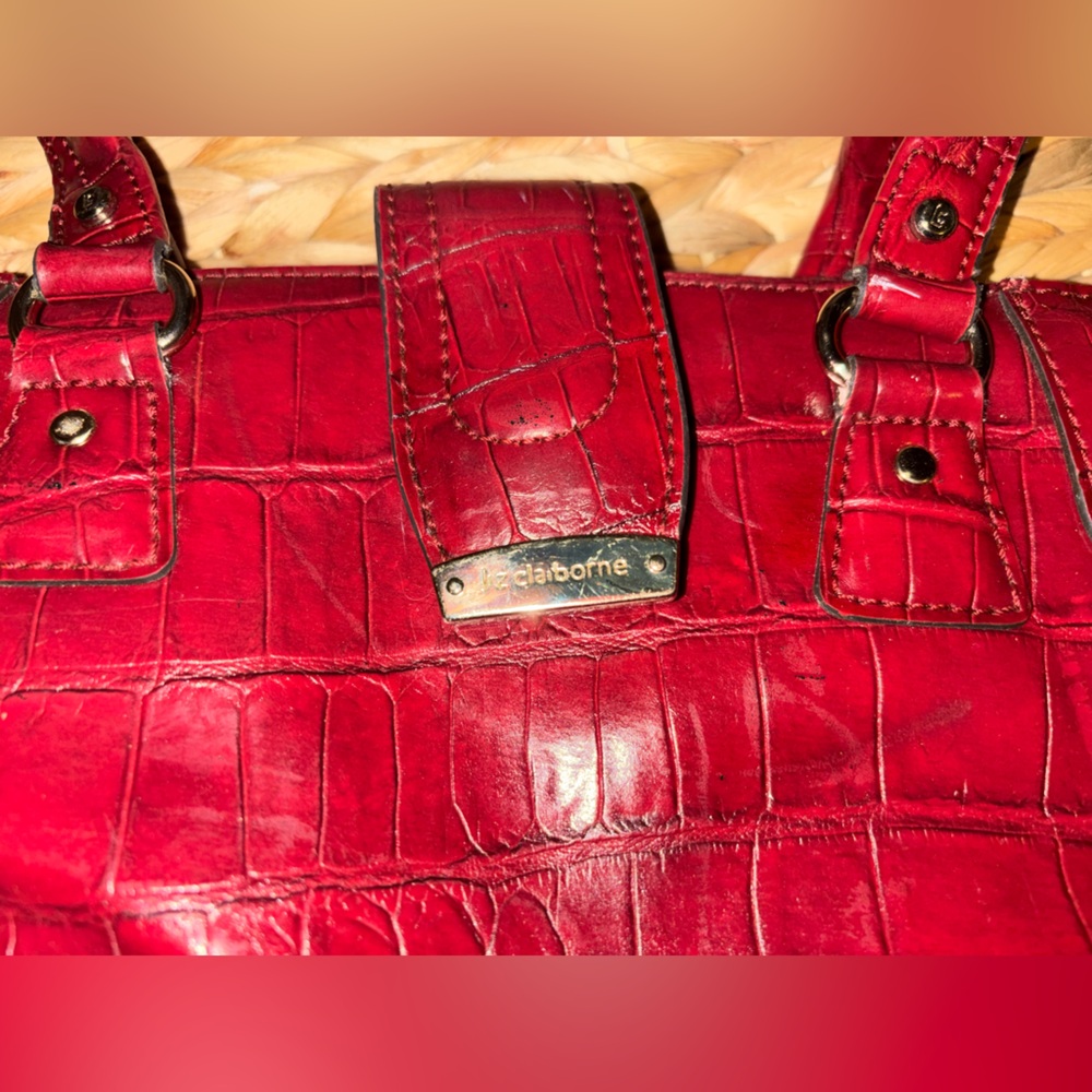 Vintage Sleek Liz Claiborne Red Croc-Embossed Shoulder Bag - Picture 3 of 12
